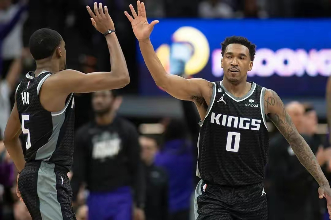 爱游戏平台-日本队观众热烈欢呼！，德约科维奇迎来十五赛季出色发挥比赛高潮迭起的简单介绍-爱游戏平台