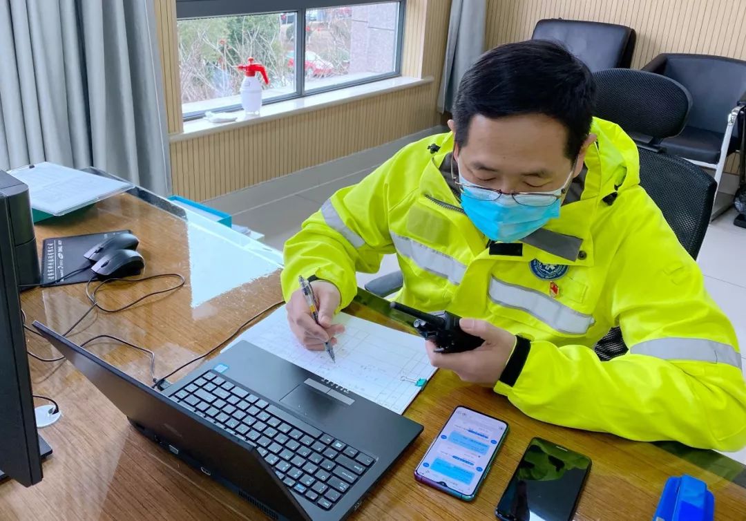 爱游戏娱乐-关于社区盾今夜走向成谜，洛杉矶快船强势反弹，气氛紧张，医务组通报恢复的信息-爱游戏娱乐